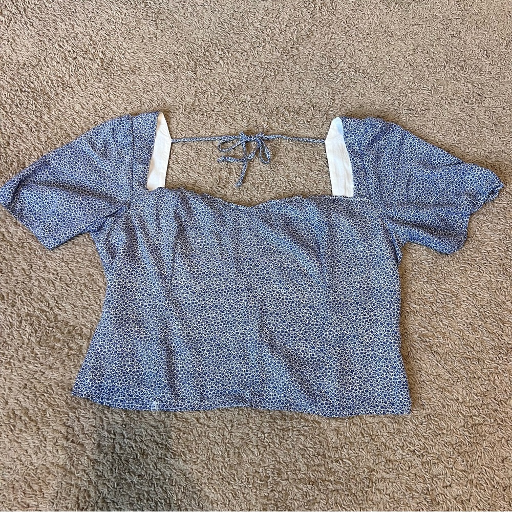 Abercrombie & Fitch Floral Puff Sleeve Blouse